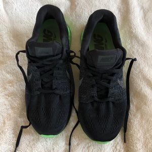 9.5 women’s Nike Lunarglide 7